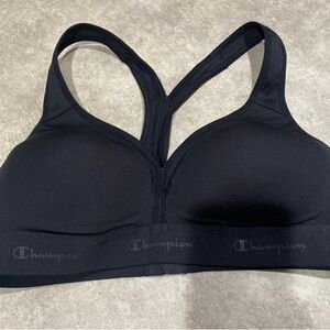 Women’s champion black pullover Sports‎ Bra large